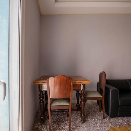 Athens Apartments Luaran gambar
